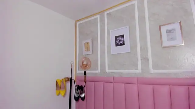 HoollyHendrix webcam