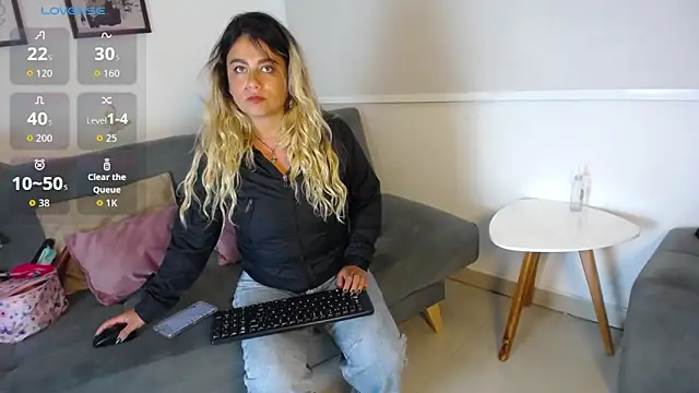 Sweet_Bella_Valery webcam