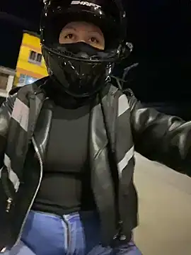 Scarlet_auraa webcam