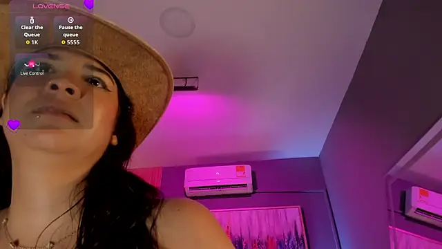 lilian_vergara - Lilian_vergara's free webcam - UK Sex Cams