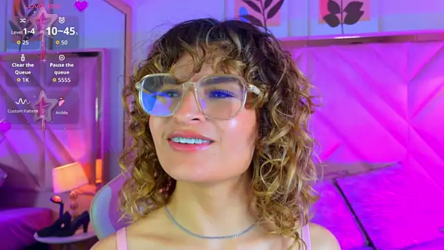 emilyjonesss_ webcam