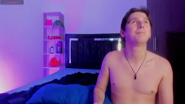 Mariana_and_Ronny webcam