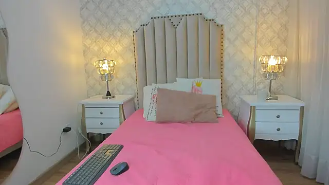 amelee_leanor - Amelee_leanor's free webcam - UK Sex Cams