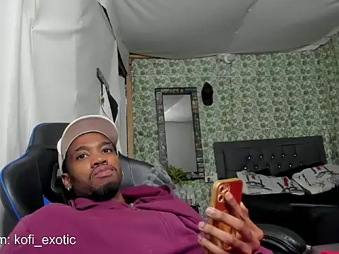 Kofi_exotic_2 webcam