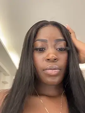 Webcam Model (NaiaGils)  is live.Free join now!