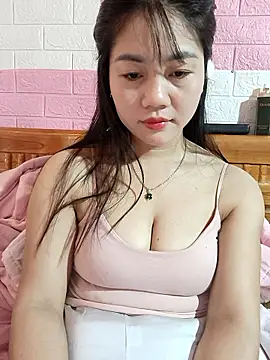 Ngocmai_lazdy webcam