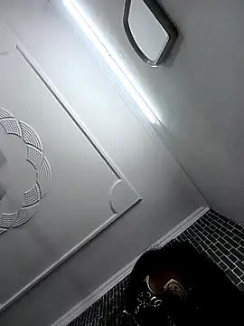 escape_with_me webcam