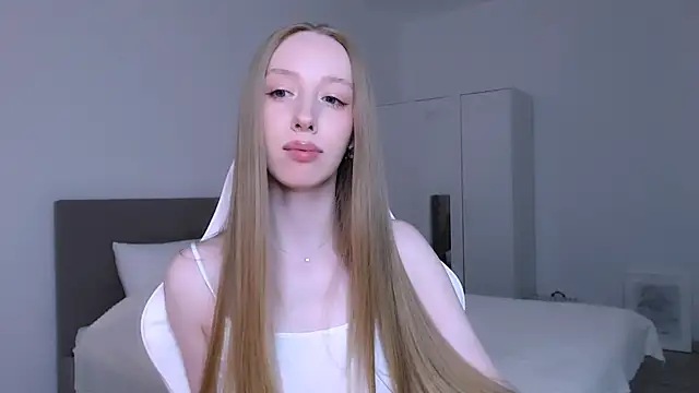 Luna_insniity webcam