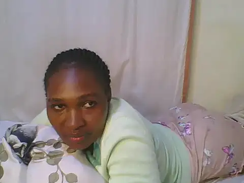 cute_lavenda webcam