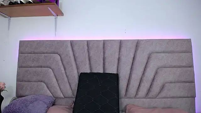 Jessica_Kraftt webcam