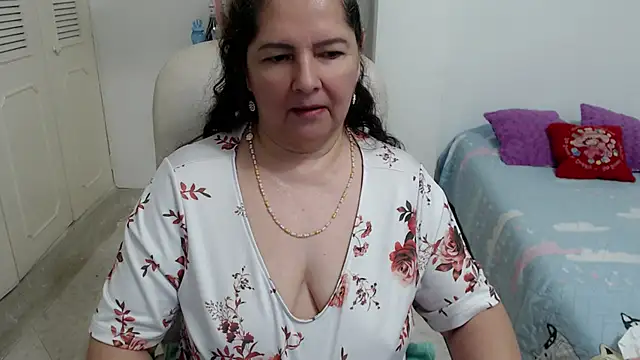 leonela_69 webcam