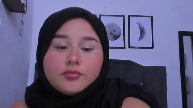 _zharaa - _zharaa's free webcam - UK Sex Cams