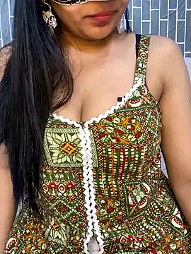 escape_with_me Live Webcam on Stripchat