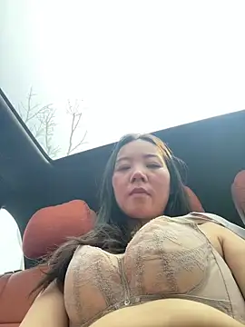 美女xinmengAZ在线直播