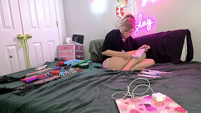 daddysprincess731 (F young) - anal hook