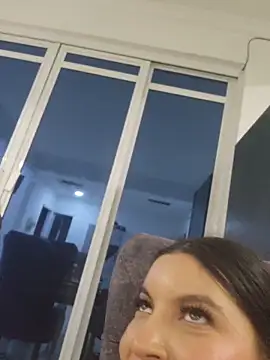 Pretty_Julieta webcam