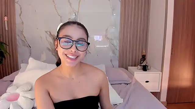 miss_martiina webcam