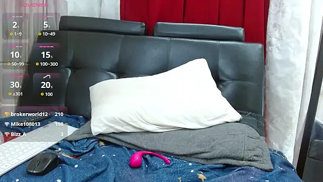 Camil4_milf_1 webcam