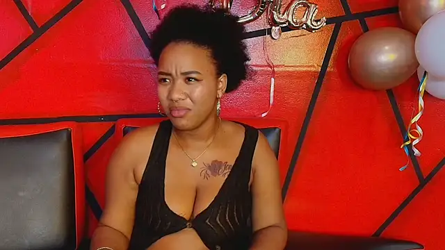 Pamela_Cortezz webcam