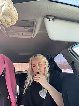 merlindave (F young) - Finger ass /naked🤪🥵🥵🥵✌️