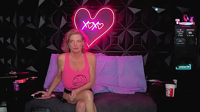 anastasiaxxx72 (G mature) - Get my Fuck Machine out and fuck me!!