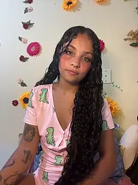 spiddersecret (F teen) - tira o pijaminha /Take off your pajamas