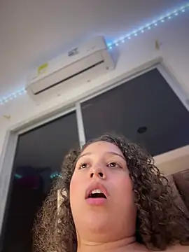 shara_dreams (F young) - massage your breasts