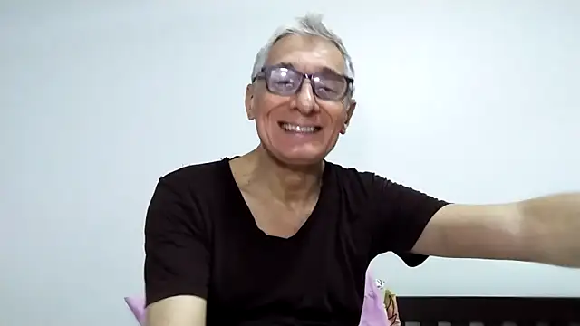 BIGUNCUTHARDCOCK webcam