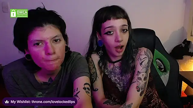 lovelockedlips webcam