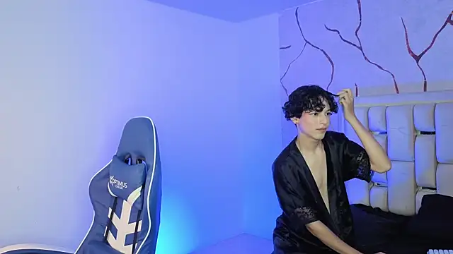 SthepanodiMonaco webcam