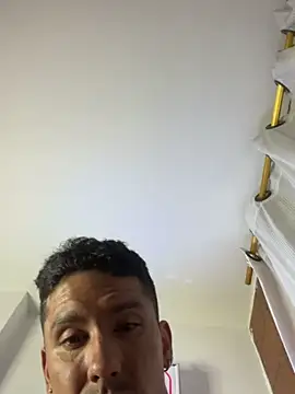 mister_eithan webcam