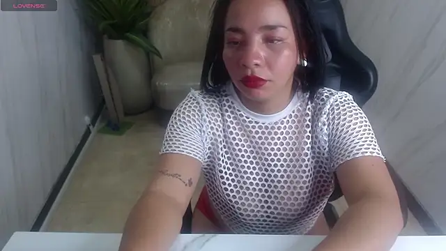 Lia_enchant_tf webcam