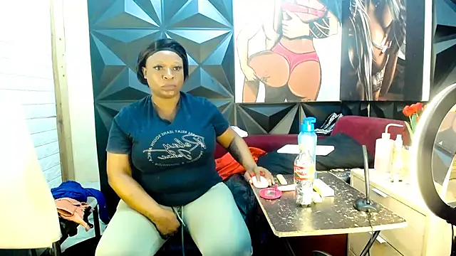 Ebonyfancyface webcam