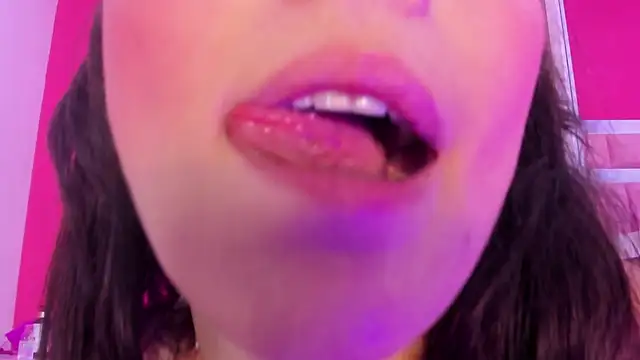 Rebecca_Sandoval webcam