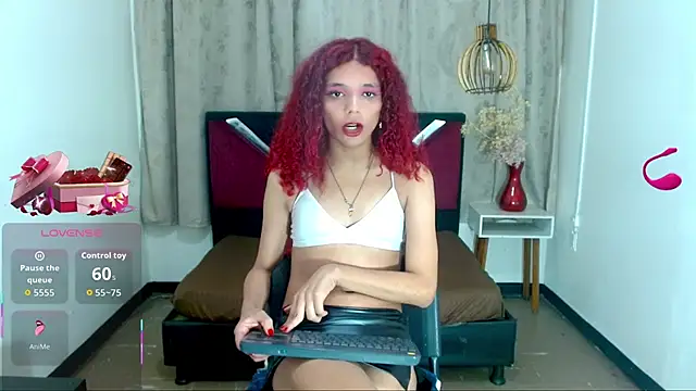 luisa__torres webcam