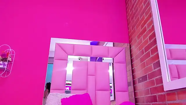 Rebecca_Sandoval webcam