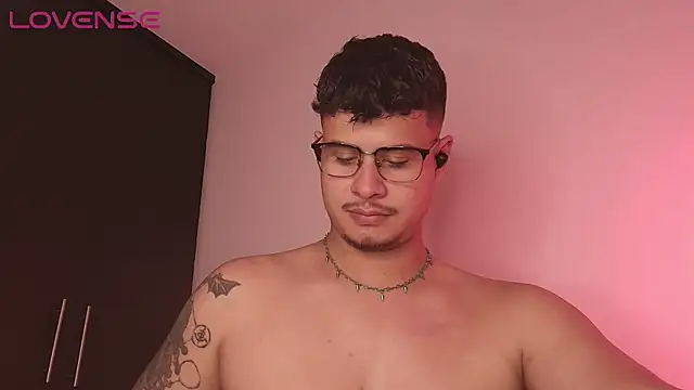 BjornSteel live sex cam