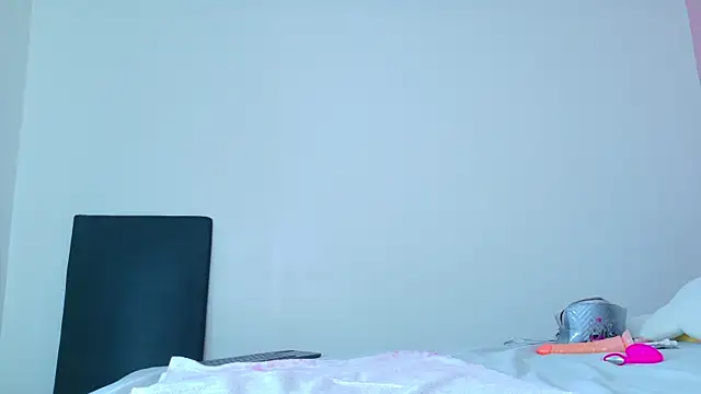 SeleneGibson__ webcam