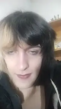 MakiMorningstar webcam