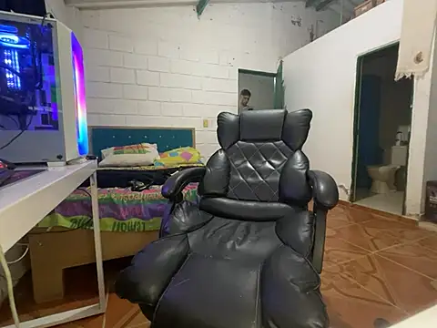 Max_TheHorseDick's live cam