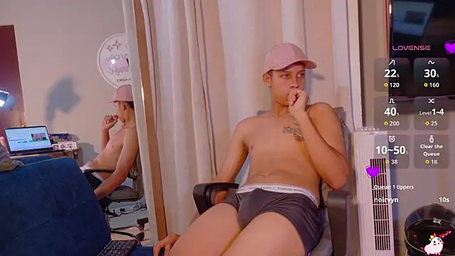 noirvynn - Noirvynn's free webcam - UK Sex Cams