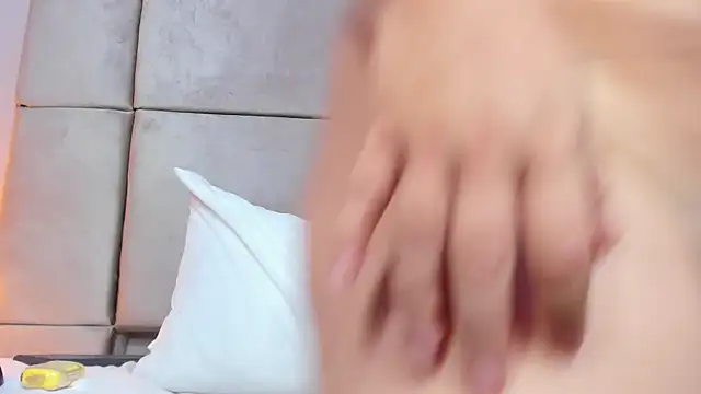 isabel_sofiaa webcam