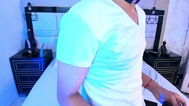 ChritianDowney webcam