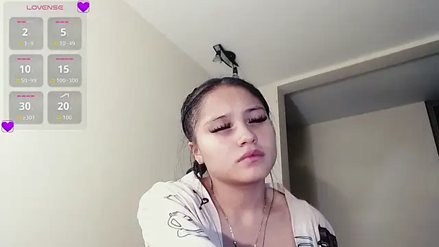 Agatha_Dubois4_ webcam