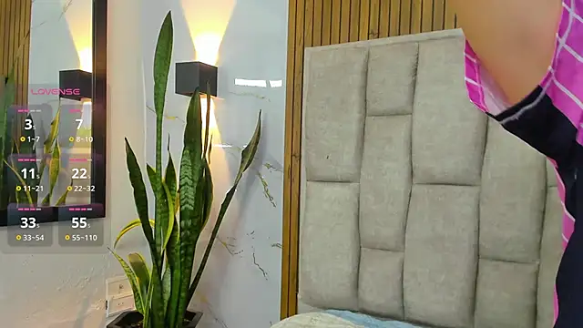 Scarlet_Rosexx webcam