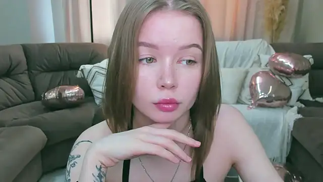 Violetta__Dreams webcam