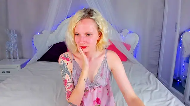 likilips - LikiLips's free webcam - UK Sex Cams