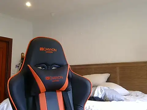 TroyDieselXXX webcam