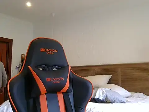 TroyDieselXXX webcam