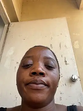 Webcam Model (floctous)  is live.Free join now!